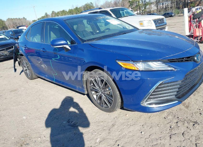 2024 Toyota Camry HYBRID XLE (VIN 4T1F31AK1RU075508) main photo