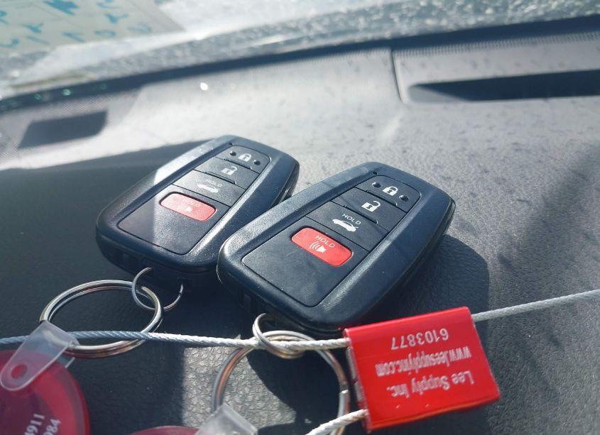 Photo 11 of 2020 Toyota Camry XLE HYBRID (VIN 4T1F31AK2LU540594)