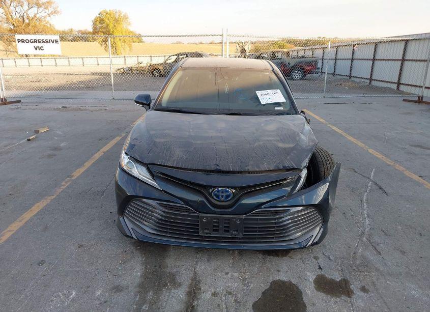 Photo 12 of 2020 Toyota Camry XLE HYBRID (VIN 4T1F31AK2LU540594)