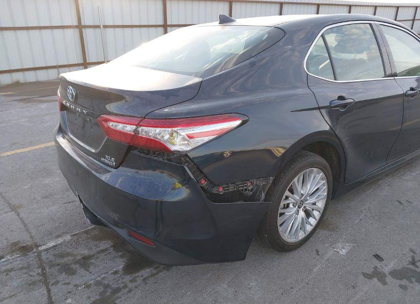 Photo 18 of 2020 Toyota Camry XLE HYBRID (VIN 4T1F31AK2LU540594)