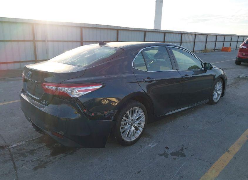 Photo 4 of 2020 Toyota Camry XLE HYBRID (VIN 4T1F31AK2LU540594)