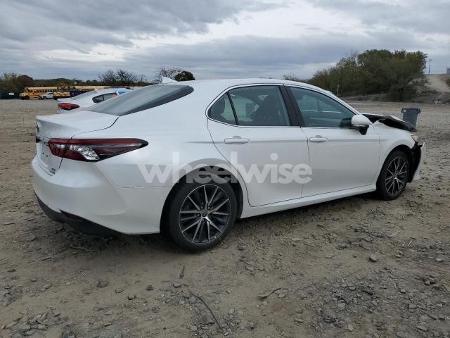 Photo 12 of 2021 TOYOTA CAMRY XLE (VIN 4T1F31AK2MU563973)