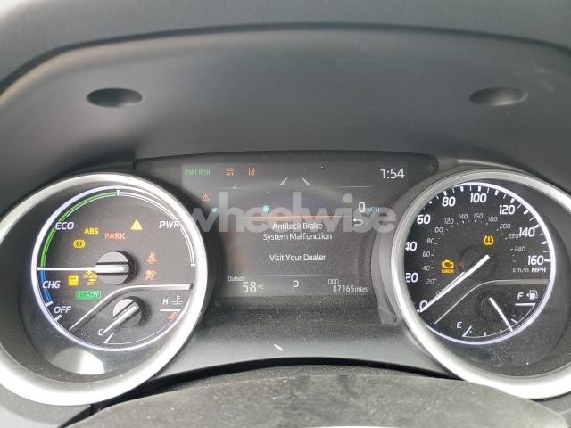 Photo 7 of 2021 TOYOTA CAMRY XLE (VIN 4T1F31AK2MU563973)