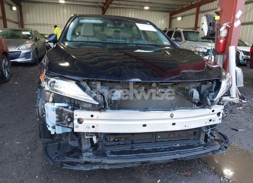 Photo 6 of 2021 Toyota Camry XLE (VIN 4T1F31AK3MU567319)