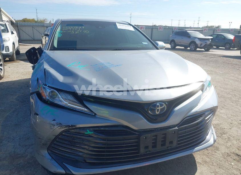 Photo 13 of 2020 Toyota Camry XLE HYBRID (VIN 4T1F31AK4LU009381)