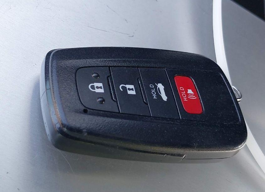 Photo 11 of 2020 Toyota Camry XLE HYBRID (VIN 4T1F31AK4LU531363)