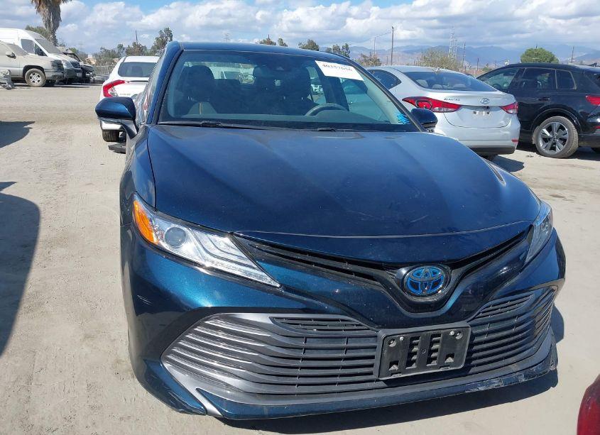 Photo 13 of 2020 Toyota Camry XLE HYBRID (VIN 4T1F31AK4LU531363)