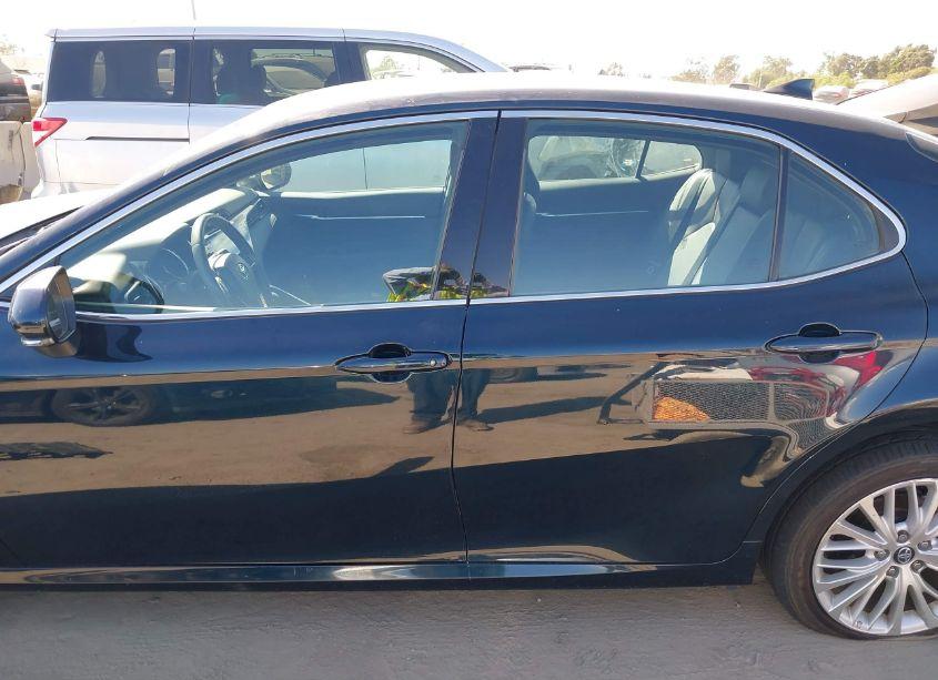 Photo 15 of 2020 Toyota Camry XLE HYBRID (VIN 4T1F31AK4LU531363)