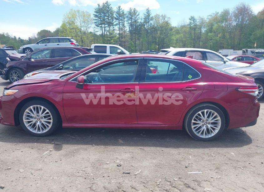 Photo 14 of 2020 Toyota Camry XLE HYBRID (VIN 4T1F31AK4LU536417)