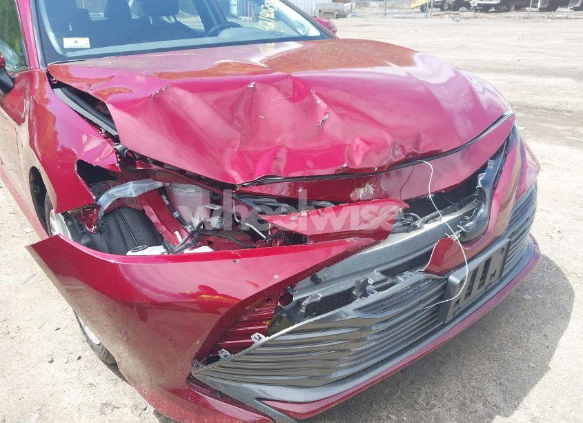 Photo 6 of 2020 Toyota Camry XLE HYBRID (VIN 4T1F31AK4LU536417)