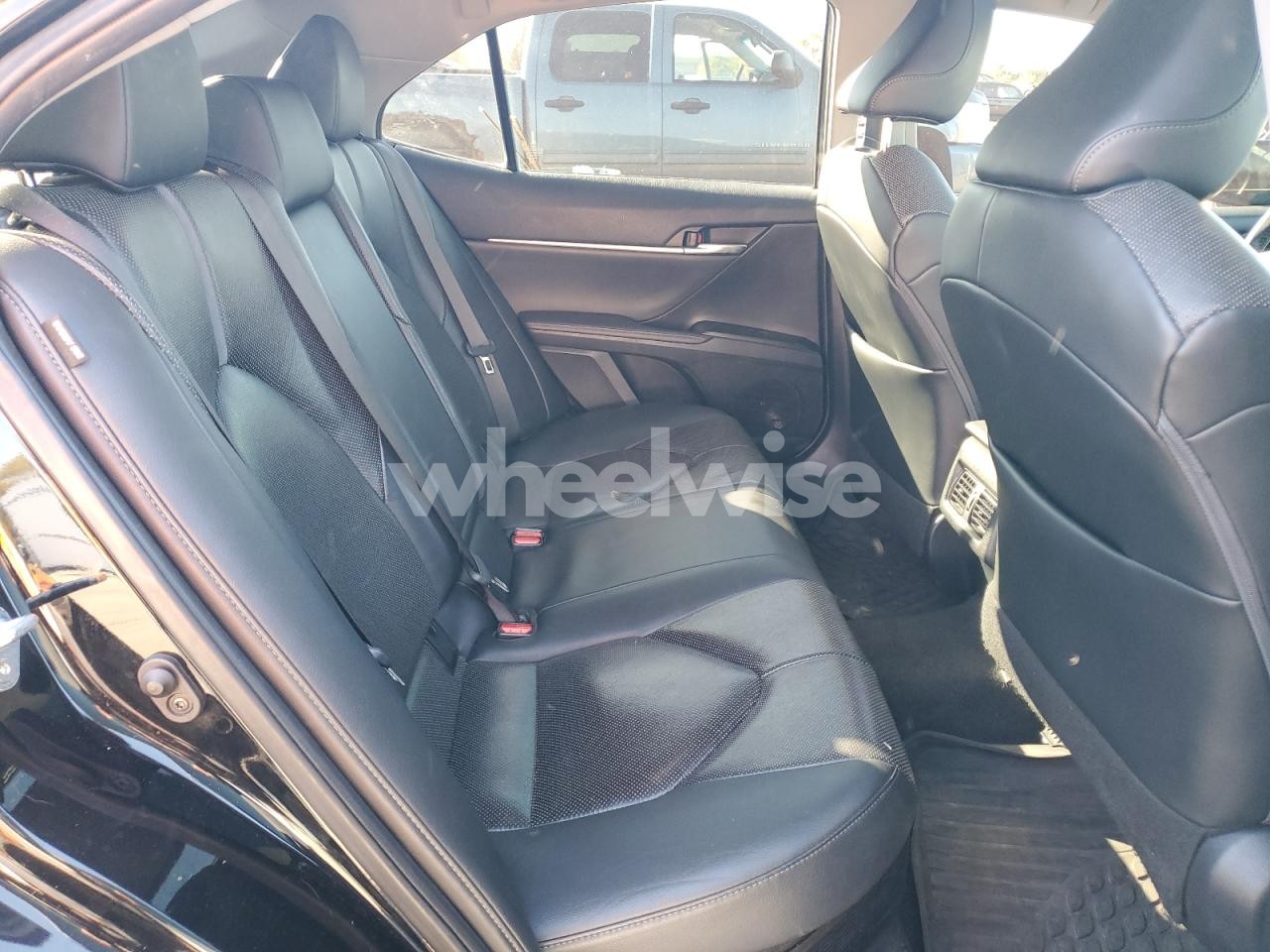 Photo 10 of 2021 TOYOTA CAMRY XLE (VIN 4T1F31AK4MU562212)