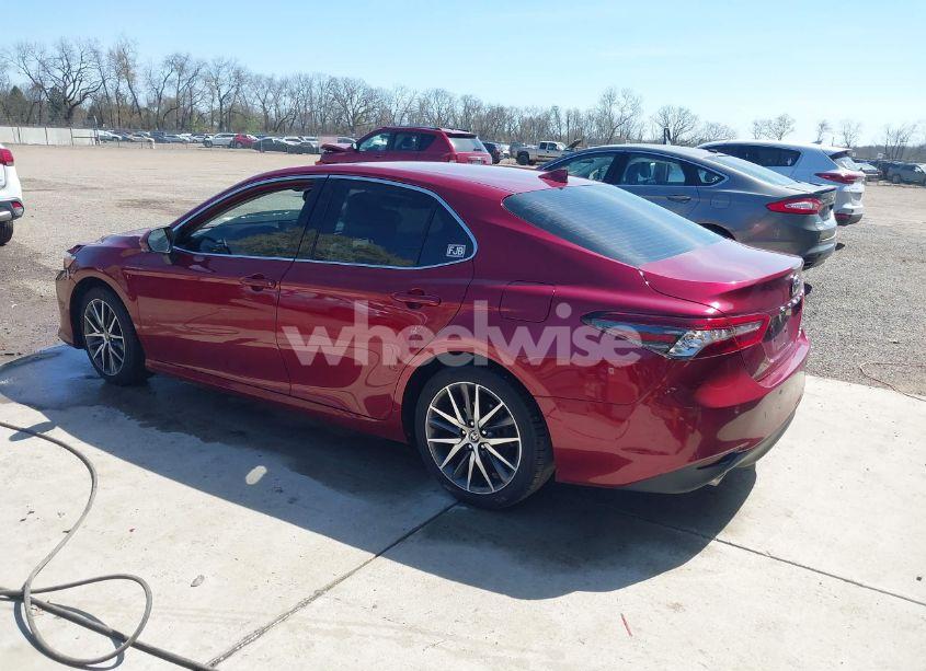 Photo 3 of 2022 Toyota Camry XLE HYBRID (VIN 4T1F31AK4NU034347)