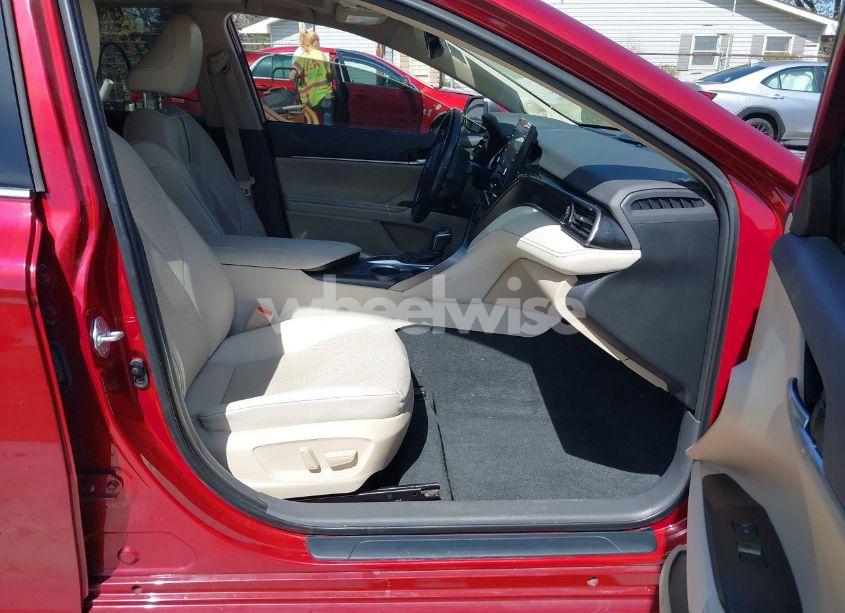 Photo 5 of 2022 Toyota Camry XLE HYBRID (VIN 4T1F31AK4NU034347)