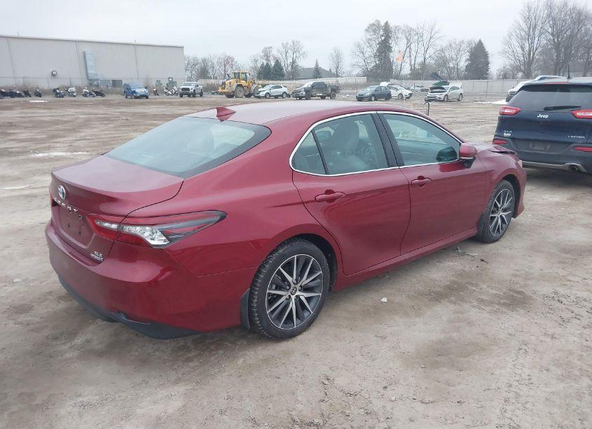 Photo 4 of 2022 Toyota Camry XLE HYBRID (VIN 4T1F31AK4NU588455)