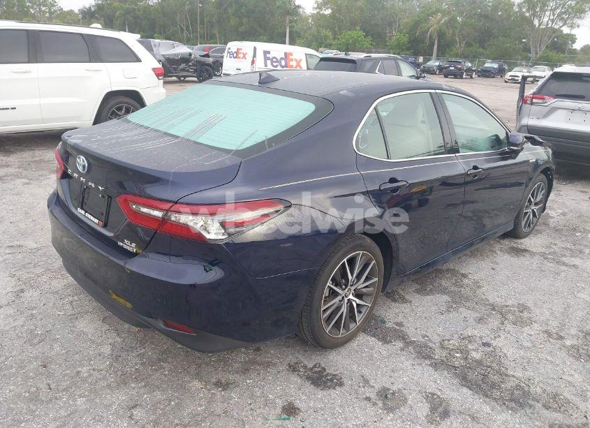 Photo 4 of 2021 Toyota Camry XLE HYBRID (VIN 4T1F31AK5MU025719)
