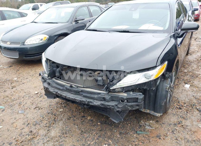 Photo 6 of 2021 Toyota Camry XLE (VIN 4T1F31AK5MU557536)