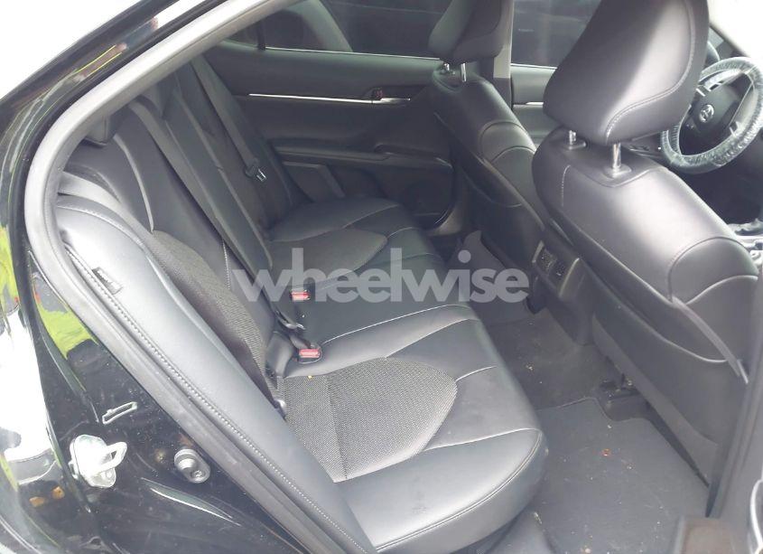 Photo 8 of 2021 Toyota Camry XLE (VIN 4T1F31AK5MU557536)