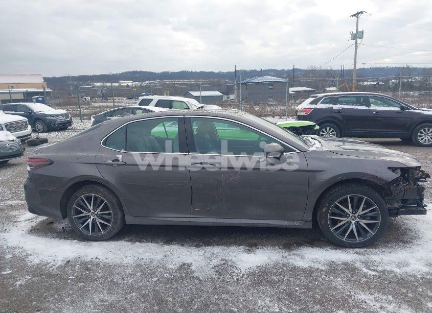 Photo 14 of 2022 Toyota Camry XLE HYBRID (VIN 4T1F31AK5NU589792)