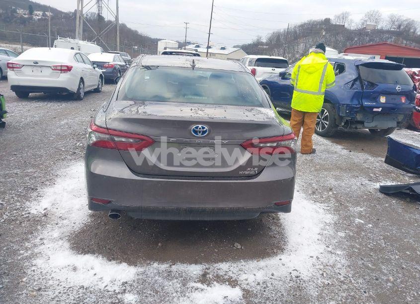 Photo 17 of 2022 Toyota Camry XLE HYBRID (VIN 4T1F31AK5NU589792)