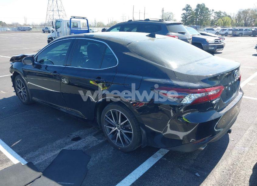 Photo 3 of 2022 Toyota Camry XLE HYBRID (VIN 4T1F31AK5NU594457)