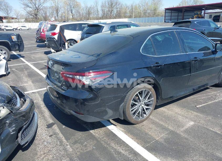 Photo 4 of 2022 Toyota Camry XLE HYBRID (VIN 4T1F31AK5NU594457)