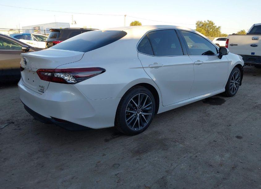 Photo 4 of 2023 Toyota Camry XLE HYBRID (VIN 4T1F31AK5PU615312)