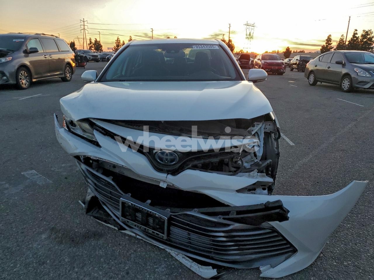 Photo 5 of 2020 TOYOTA CAMRY XLE (VIN 4T1F31AK6LU531459)