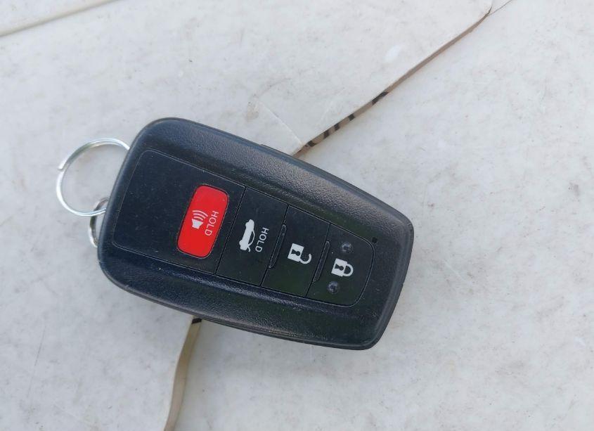 Photo 11 of 2020 Toyota Camry XLE HYBRID (VIN 4T1F31AK6LU532255)