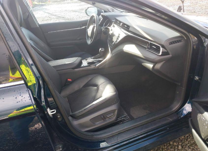 Photo 5 of 2020 Toyota Camry XLE HYBRID (VIN 4T1F31AK6LU532255)