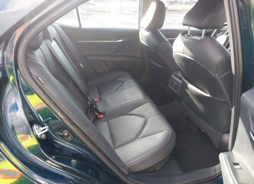 Photo 8 of 2020 Toyota Camry XLE HYBRID (VIN 4T1F31AK6LU532255)