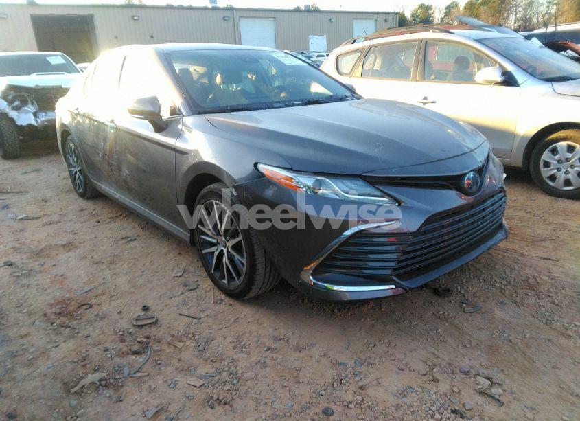 2023 Toyota Camry XLE HYBRID (VIN 4T1F31AK6PU610037) main photo