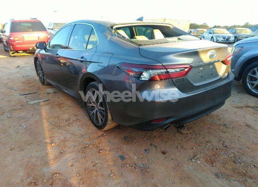 Photo 3 of 2023 Toyota Camry XLE HYBRID (VIN 4T1F31AK6PU610037)