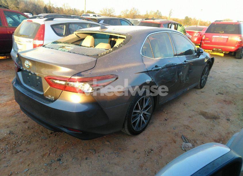 Photo 4 of 2023 Toyota Camry XLE HYBRID (VIN 4T1F31AK6PU610037)