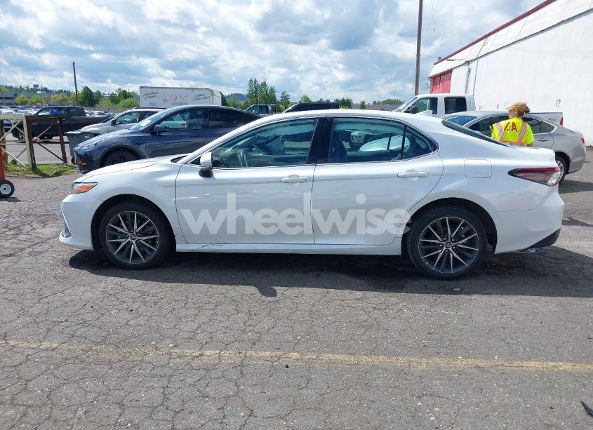 Photo 14 of 2023 Toyota Camry XLE HYBRID (VIN 4T1F31AK6PU615593)
