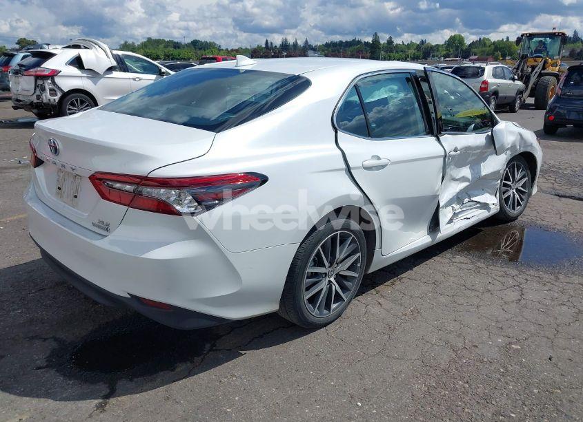 Photo 4 of 2023 Toyota Camry XLE HYBRID (VIN 4T1F31AK6PU615593)