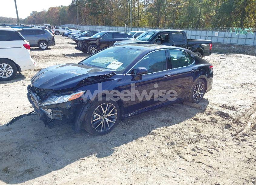 Photo 2 of 2022 Toyota Camry XLE HYBRID (VIN 4T1F31AK7NU584710)