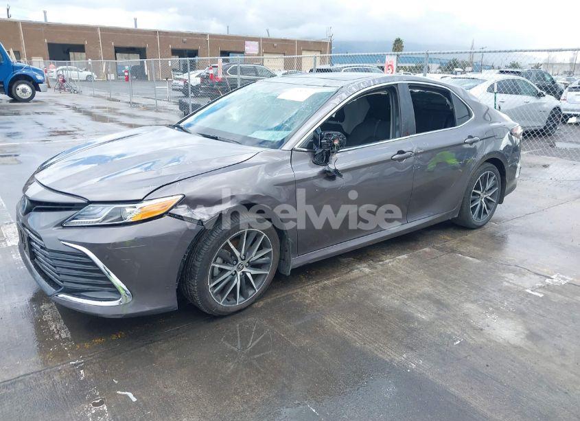 Photo 2 of 2024 Toyota Camry HYBRID XLE (VIN 4T1F31AK7RU064271)