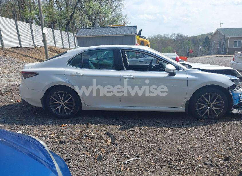 Photo 13 of 2022 Toyota Camry XLE HYBRID (VIN 4T1F31AK8NU574042)