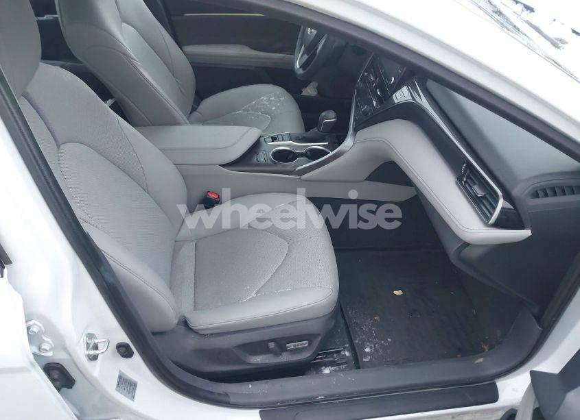 Photo 5 of 2022 Toyota Camry XLE HYBRID (VIN 4T1F31AK8NU575434)