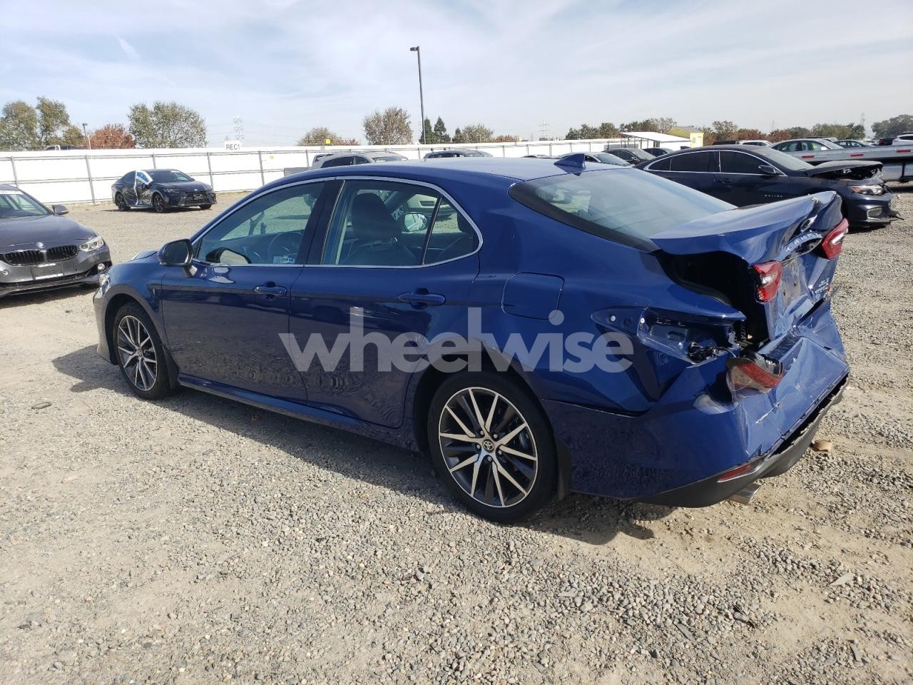 Photo 2 of 2024 TOYOTA CAMRY XLE (VIN 4T1F31AK8RU063095)