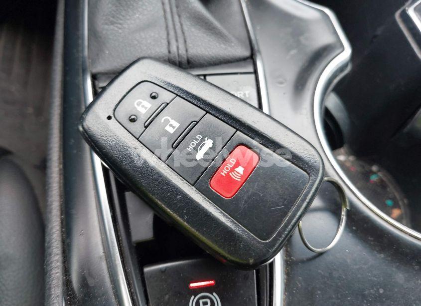 Photo 11 of 2020 Toyota Camry XLE HYBRID (VIN 4T1F31AK9LU522013)