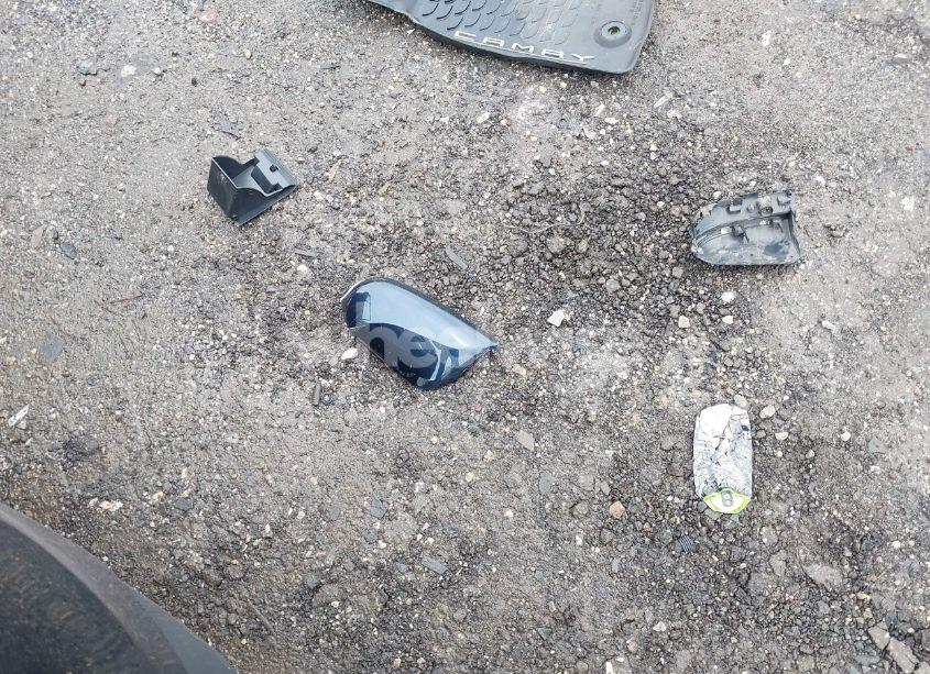 Photo 12 of 2020 Toyota Camry XLE HYBRID (VIN 4T1F31AK9LU522013)