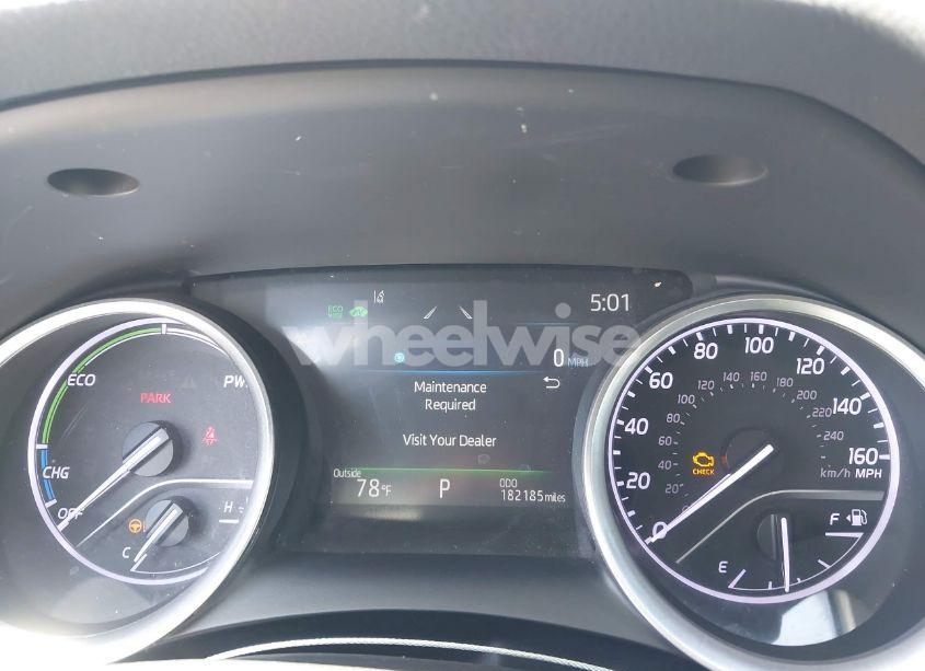 Photo 7 of 2021 Toyota Camry XLE HYBRID (VIN 4T1F31AK9MU560049)