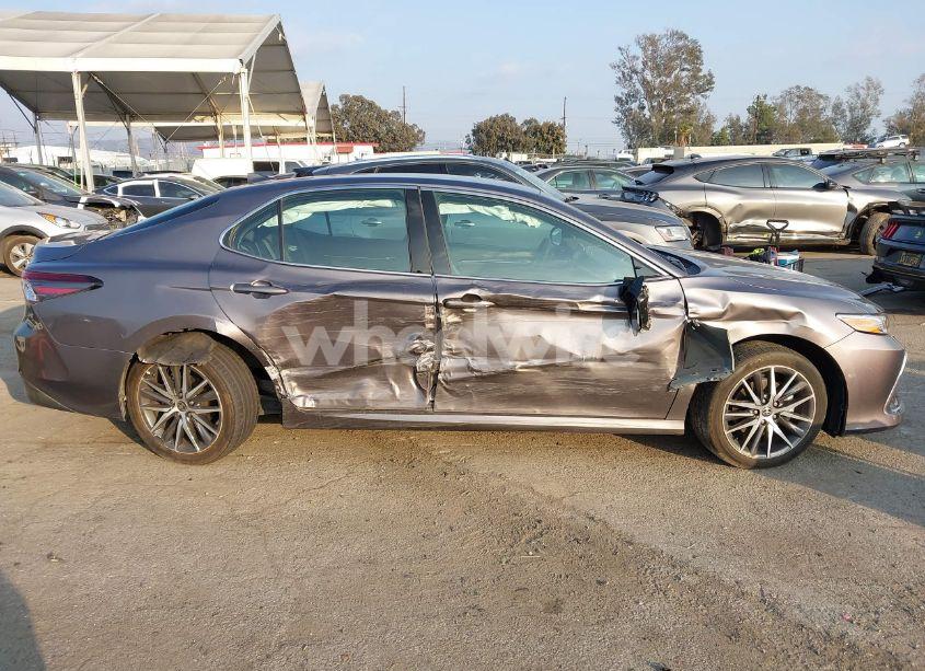 Photo 12 of 2022 Toyota Camry XLE HYBRID (VIN 4T1F31AK9NU577449)