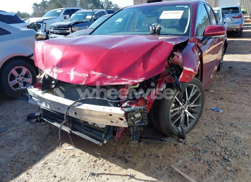 Photo 6 of 2021 Toyota Camry XLE (VIN 4T1F31AKXMU031774)