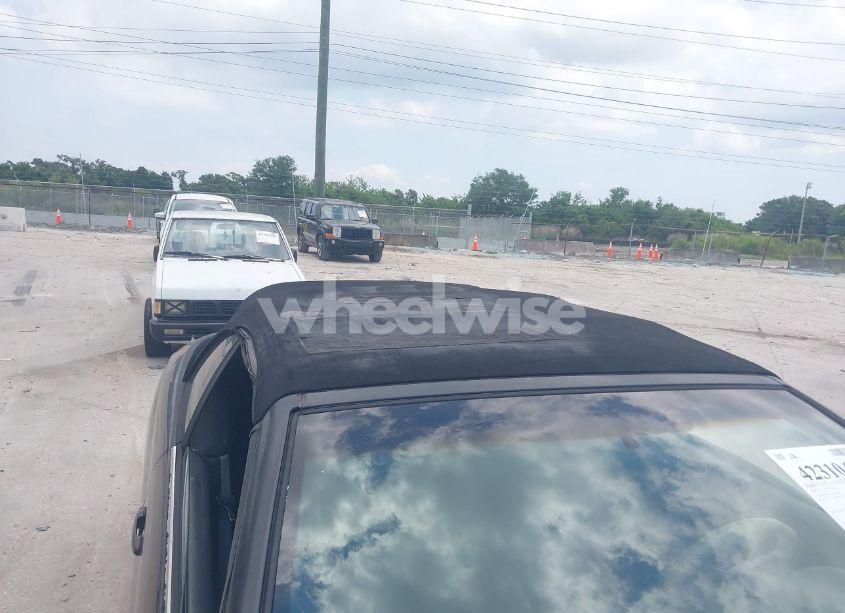 Photo 16 of 2005 Toyota Camry SOLARA SE (VIN 4T1FA38P05U063511)