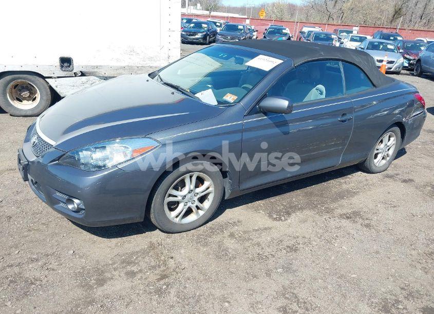 Photo 2 of 2007 Toyota Camry SOLARA SE (VIN 4T1FA38P07U113097)