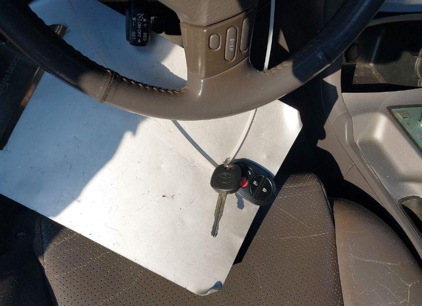 Photo 11 of 2004 Toyota Camry SOLARA SLE (VIN 4T1FA38P14U026594)