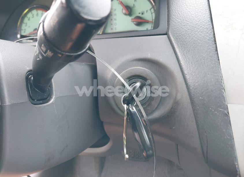 Photo 11 of 2005 Toyota Camry SOLARA SLE (VIN 4T1FA38P25U046922)