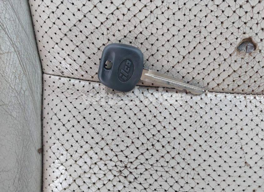 Photo 11 of 2005 Toyota Camry SOLARA SLE (VIN 4T1FA38P35U055323)